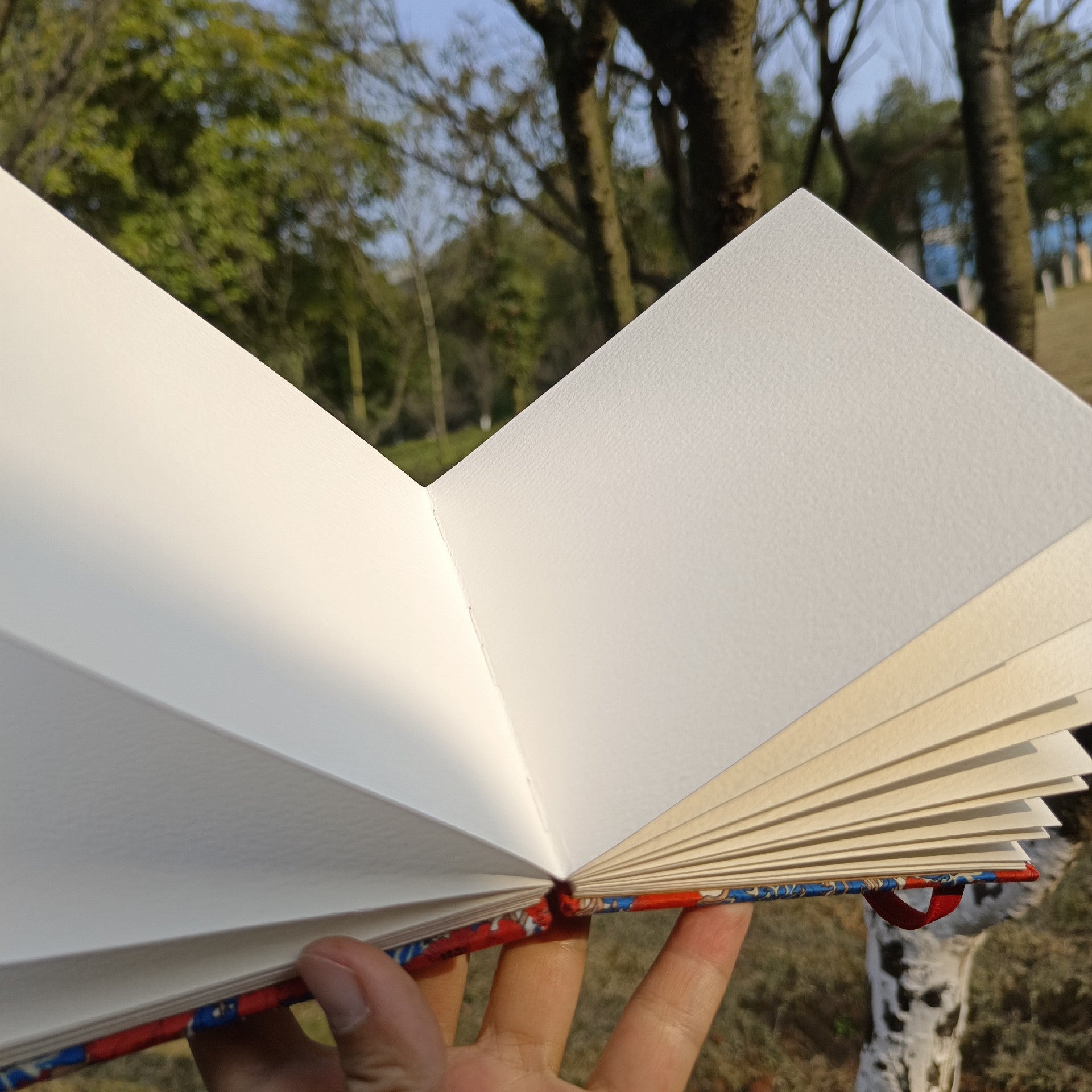 Custom Handmade Watercolor Sketchbook with Coptic Stitch Binding and 300gsm Semi-Cotton Paper