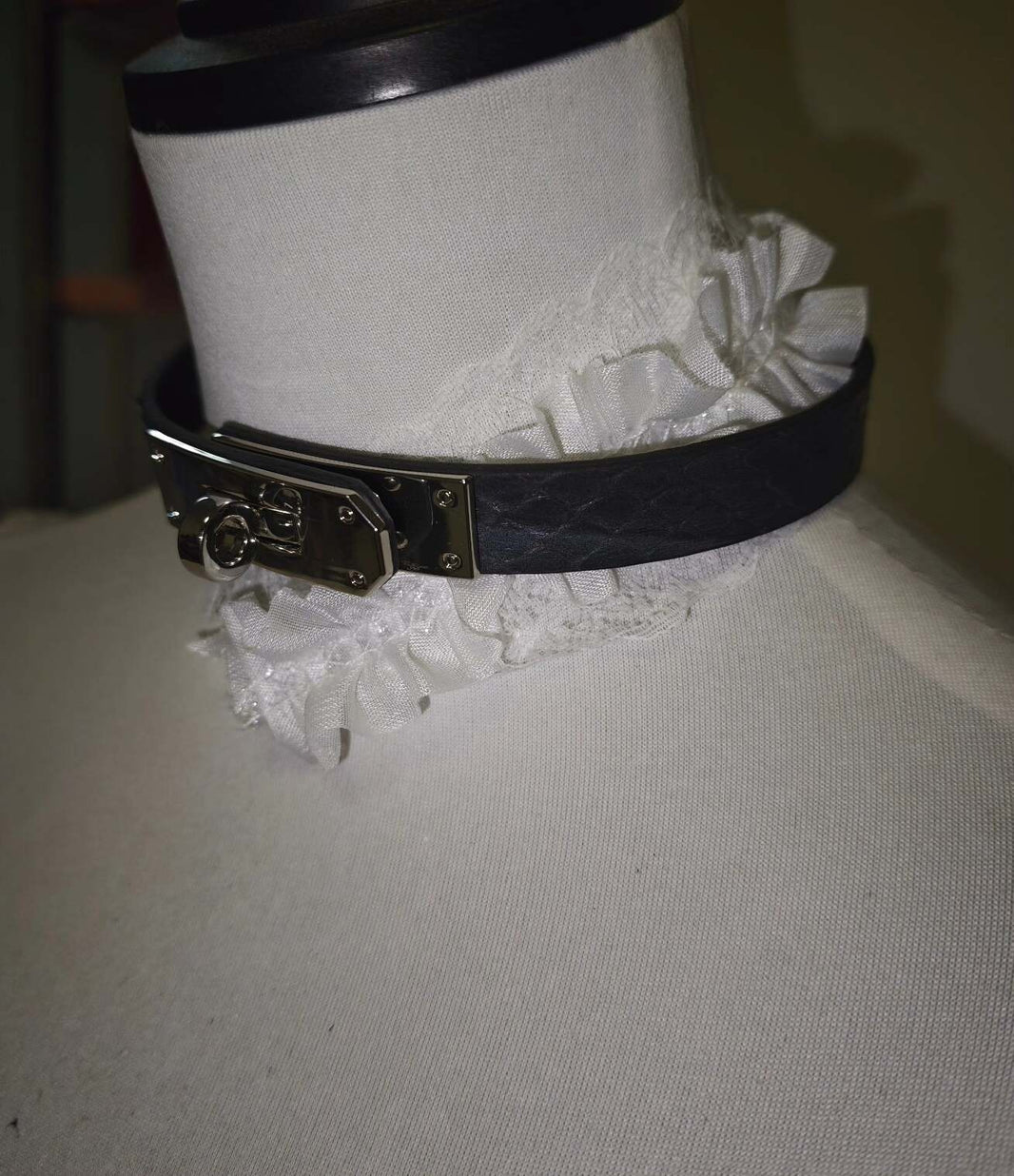 1052375677240 - Image 1