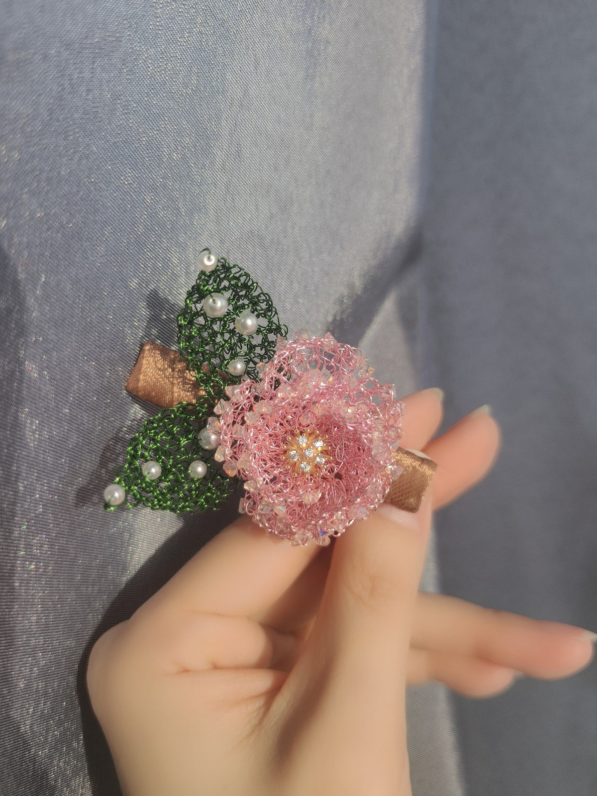 Wire Peony Crystal Hair Clip