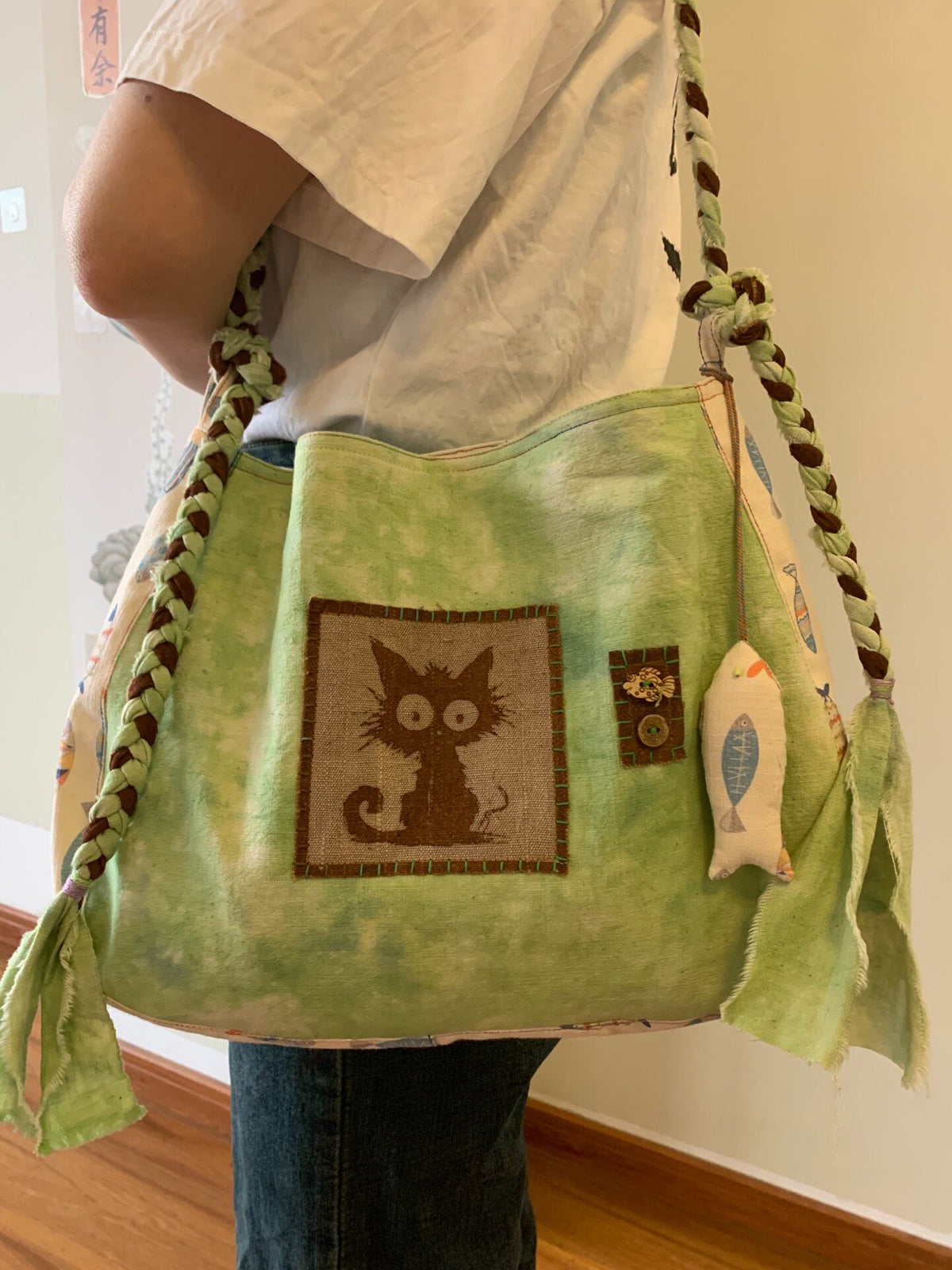 Handwoven Green Shoulder Bag with Cat Applique
