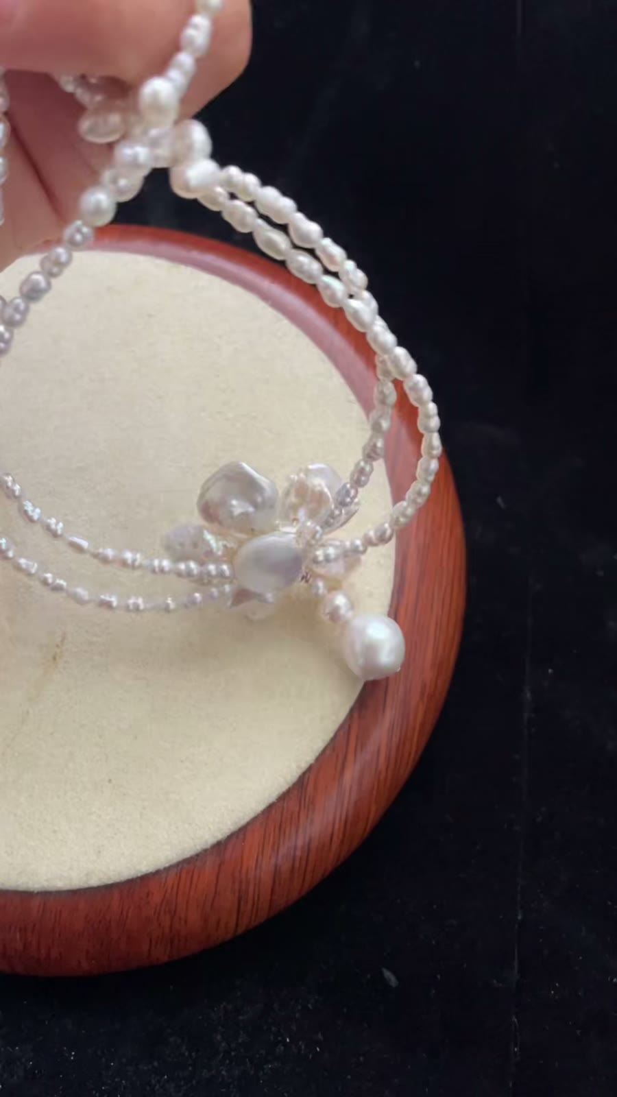 Collier double rang perles fleur