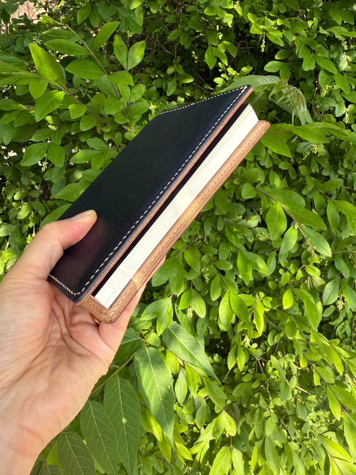 ハンドメイド A6ノートカバー イタリアンレザー ネイビー