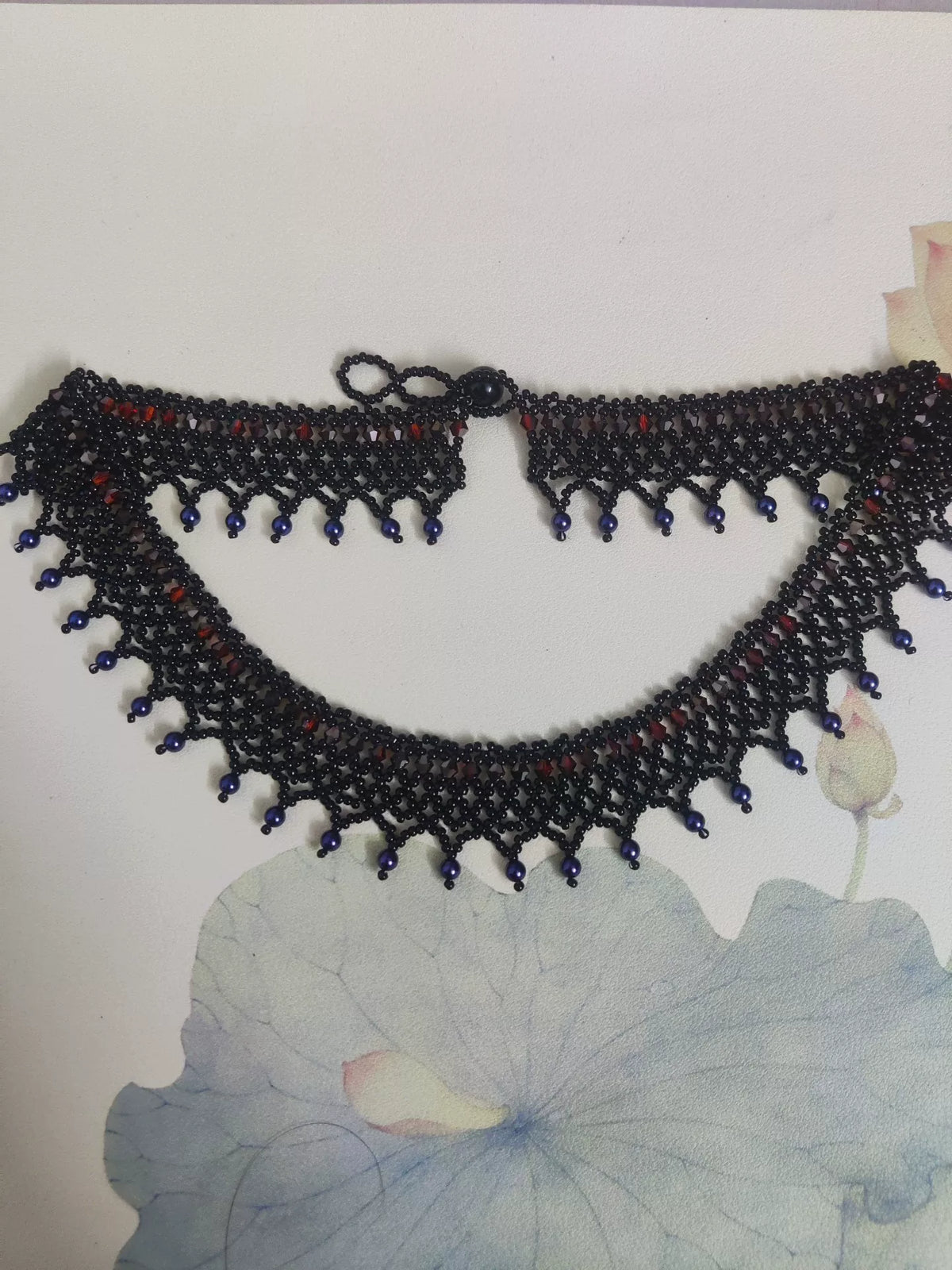 Colar de Renda de Contas Pretas