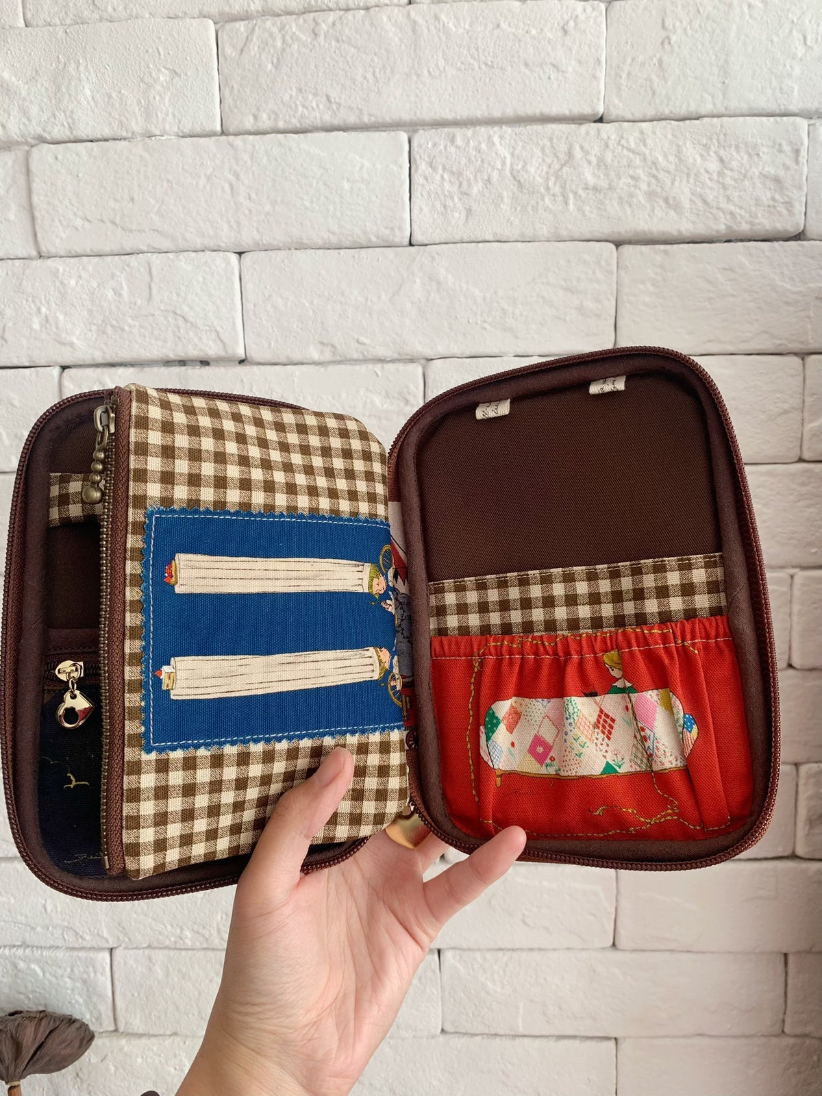 Oxford Fabric Storage Case with Victorian Print