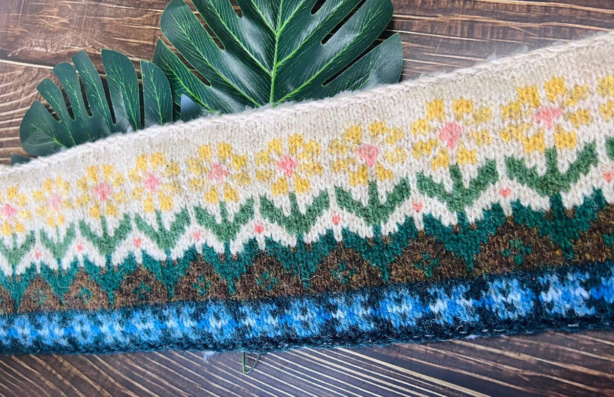 Shetland Jacquard Scarf with Fleece Lining