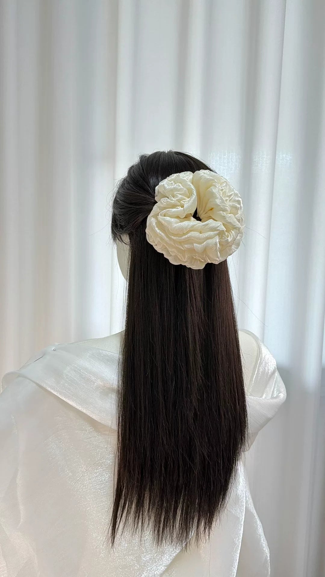 Creme Glasorganza Dreilagiges Scrunchie