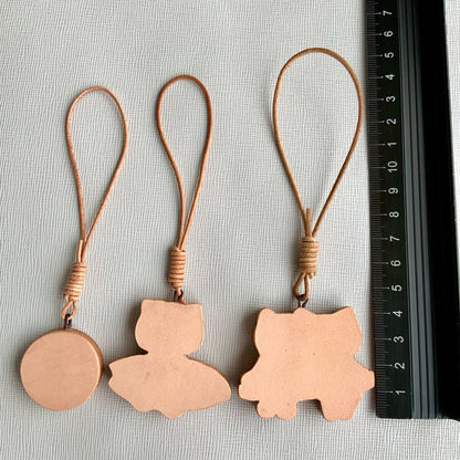 Hand-Carved Italian Leather Hello Kitty Keychain Set