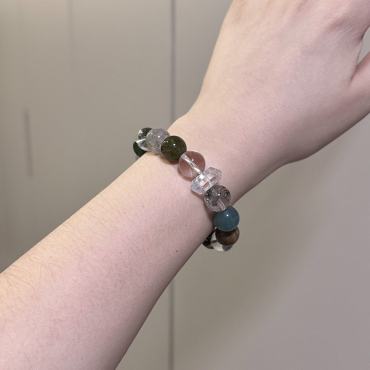 Pulseira de Contas de Quartzo Fantasma Verde e Jade Dongling