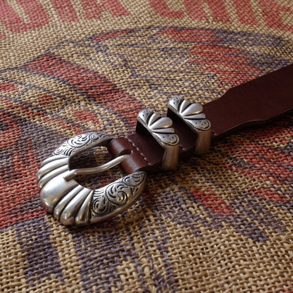 Full-Grain Leather Belt with Oyster Shell Silver Buckle