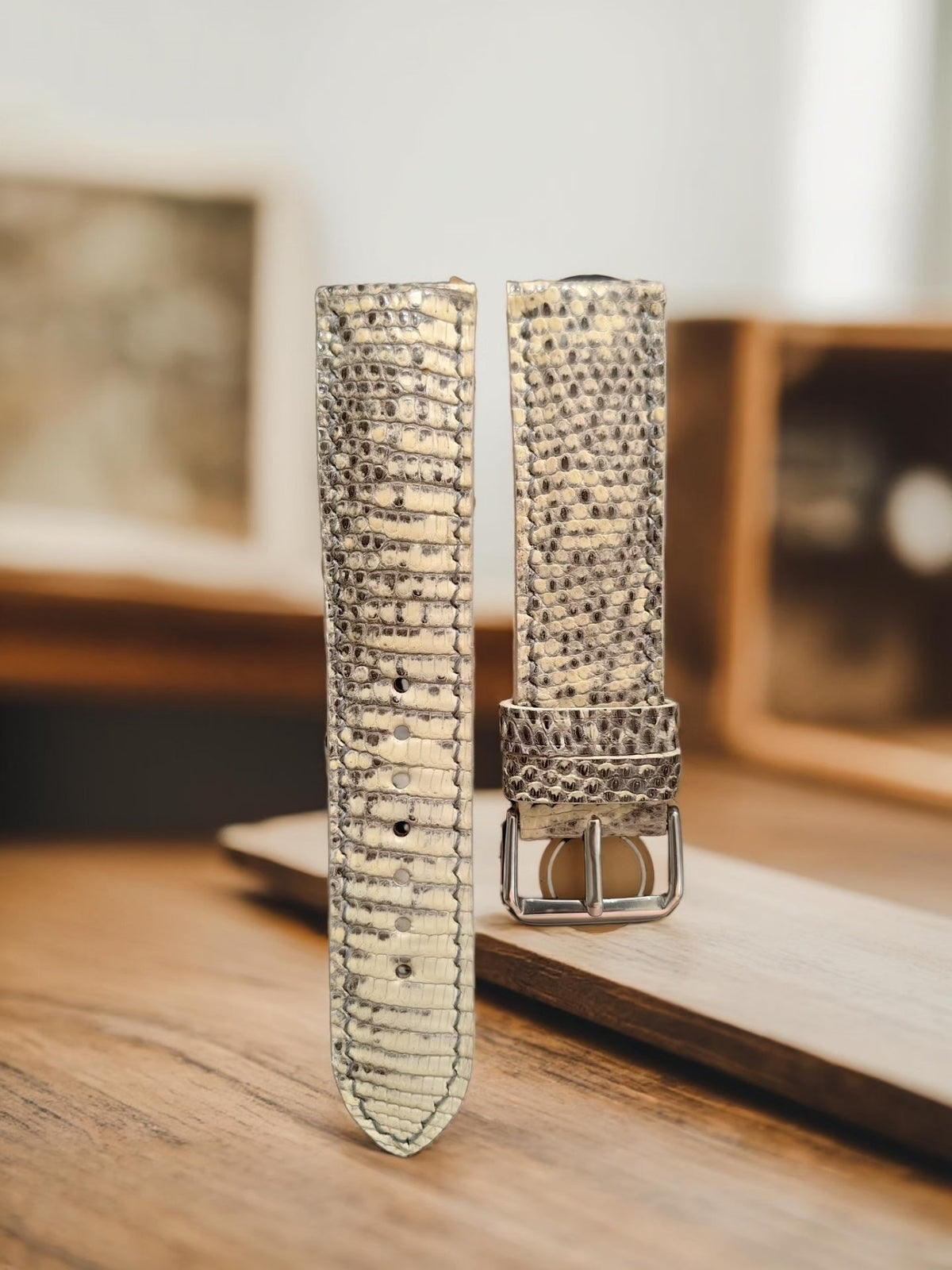 Handcrafted Lizard Skin Watch Strap 22mm Ivory