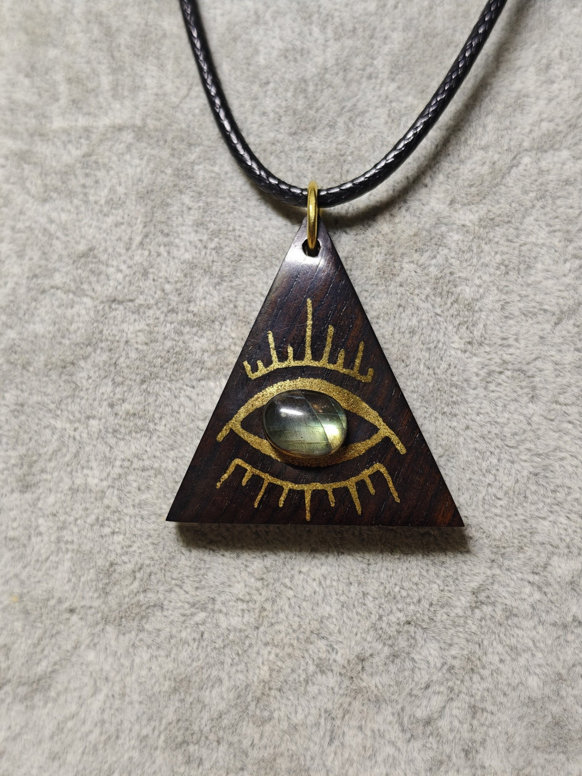 Black Ebony Eye Totem Labradorite Pendant