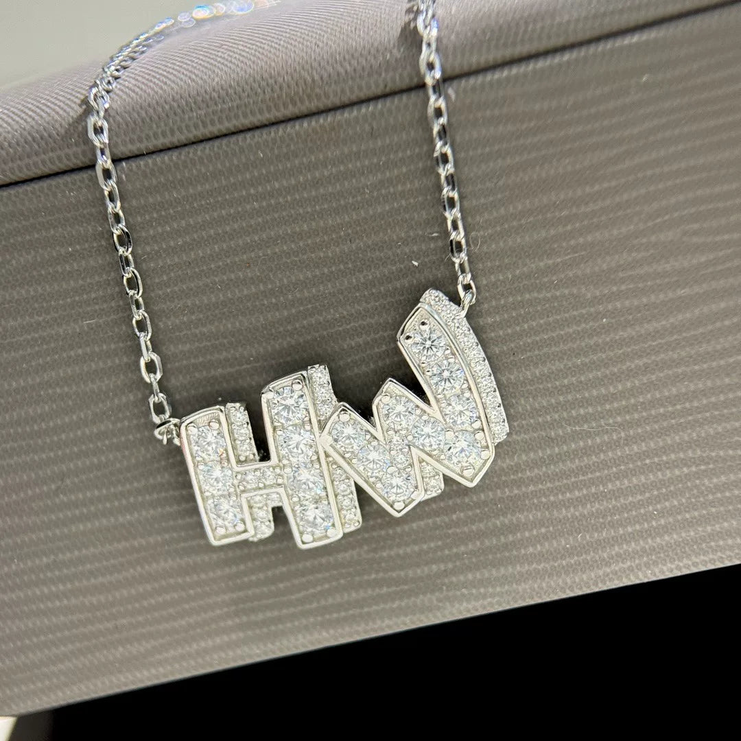 Colar de Letras HW S925 Banhado a Ródio