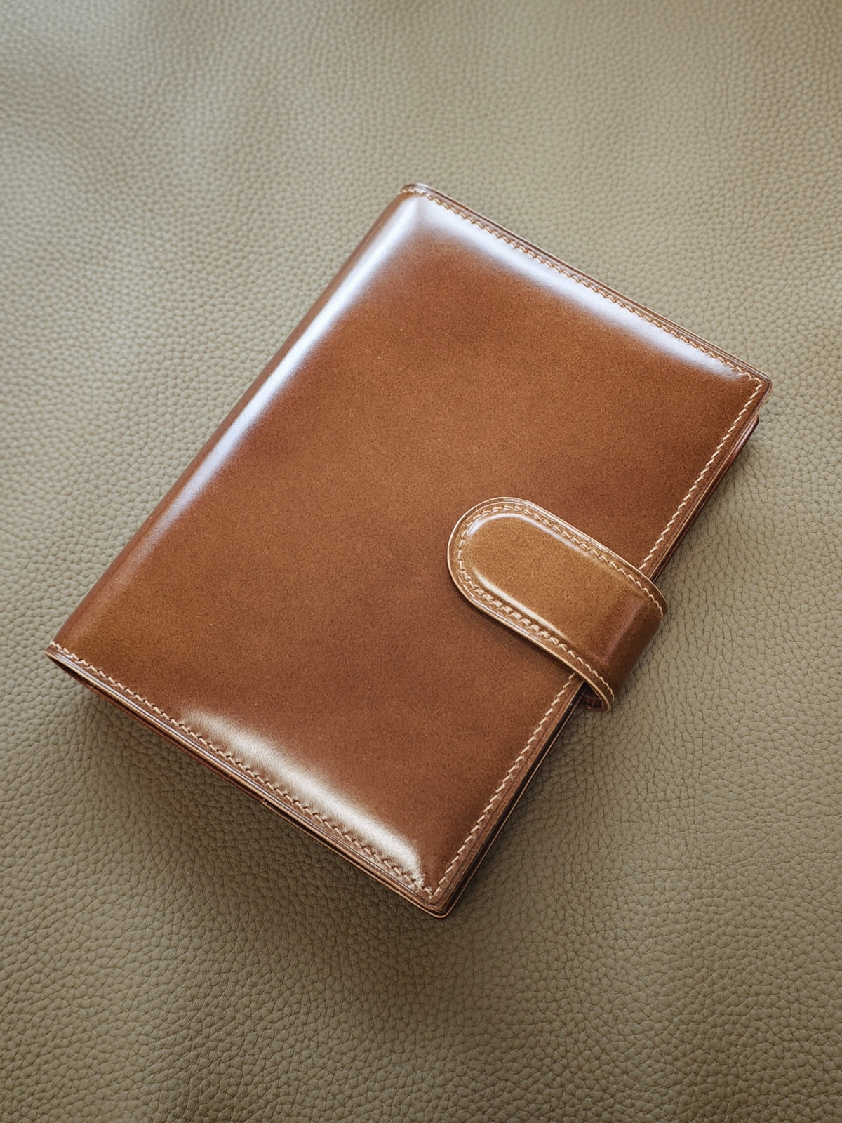 Cordovan Leather Six Ring Binder Organizer
