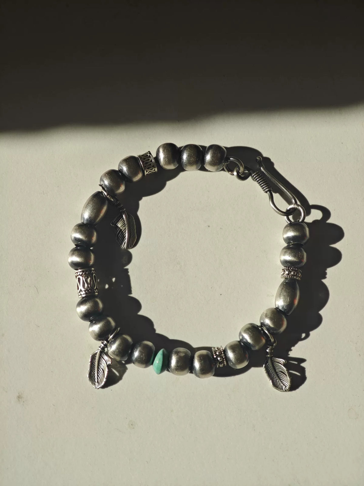 Hubei Turquoise Sterlingen Zilver Kralenarmband