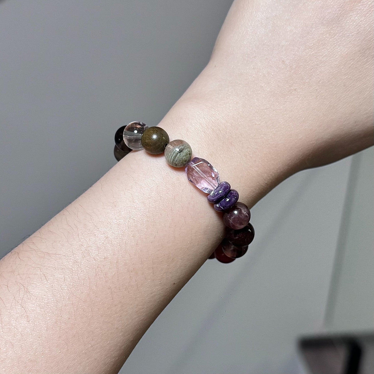 Bracciale con Quarzo Phantom Rosso, Rutilato e Pietra di Luna