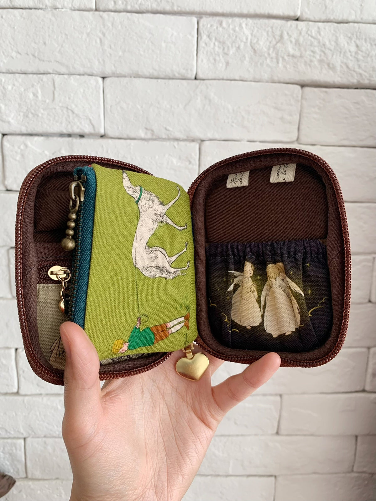 Vintage Storybook Print Oxford Fabric Pouch