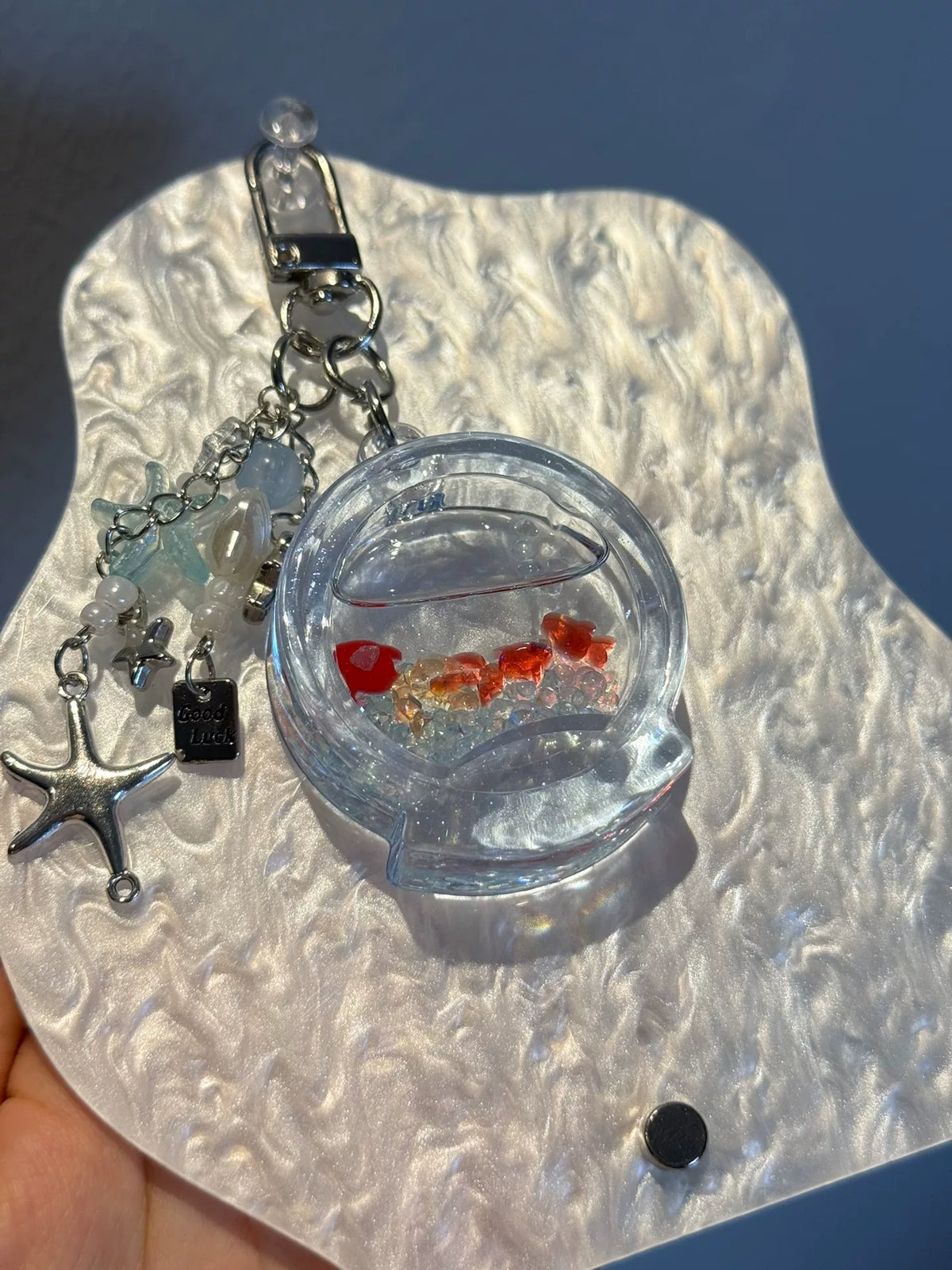 Porte-clés shaker en résine avec huile à sable mobile