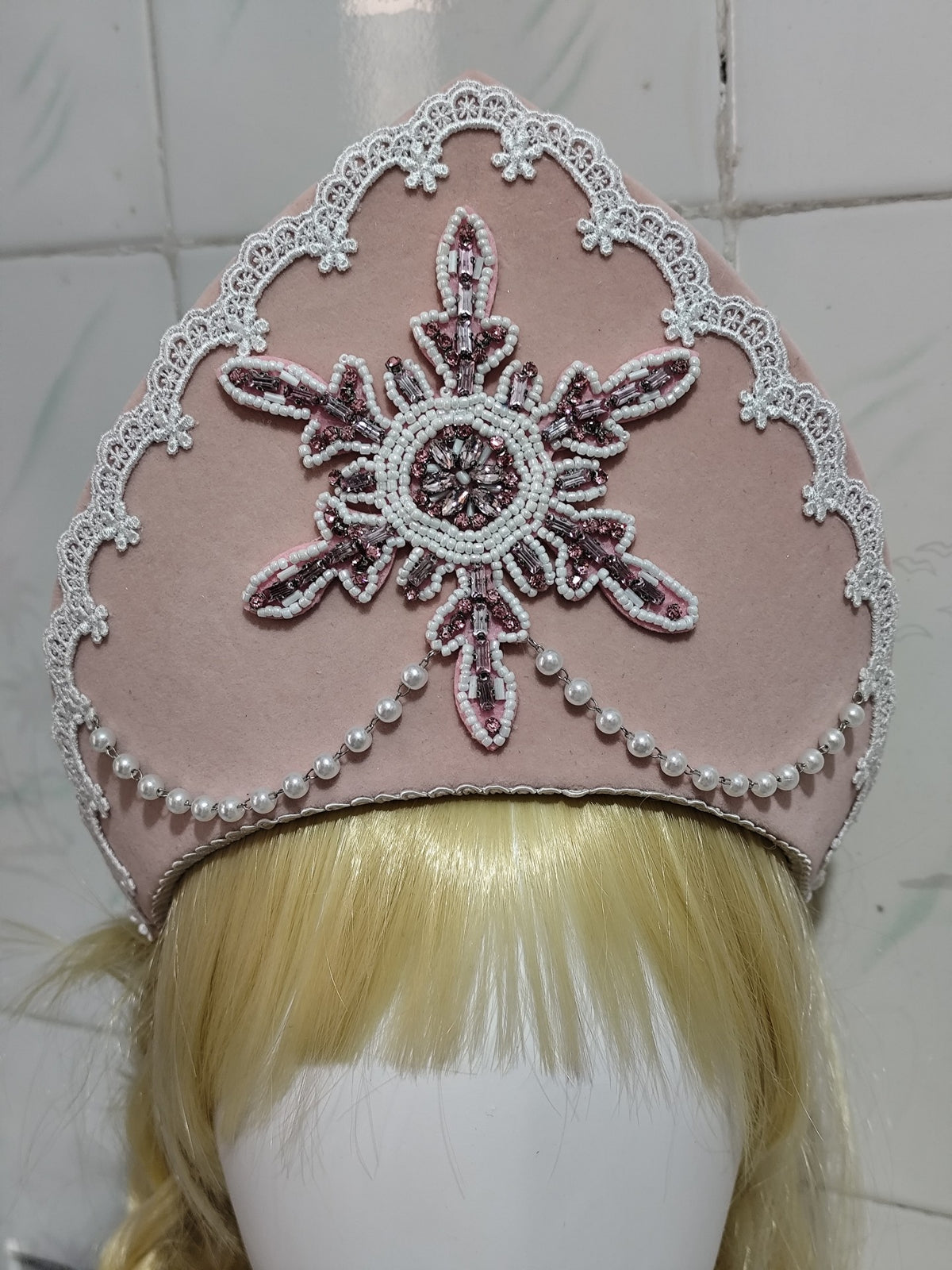 Tocado de corona Kokoshnik Lolita en rosa empolvado