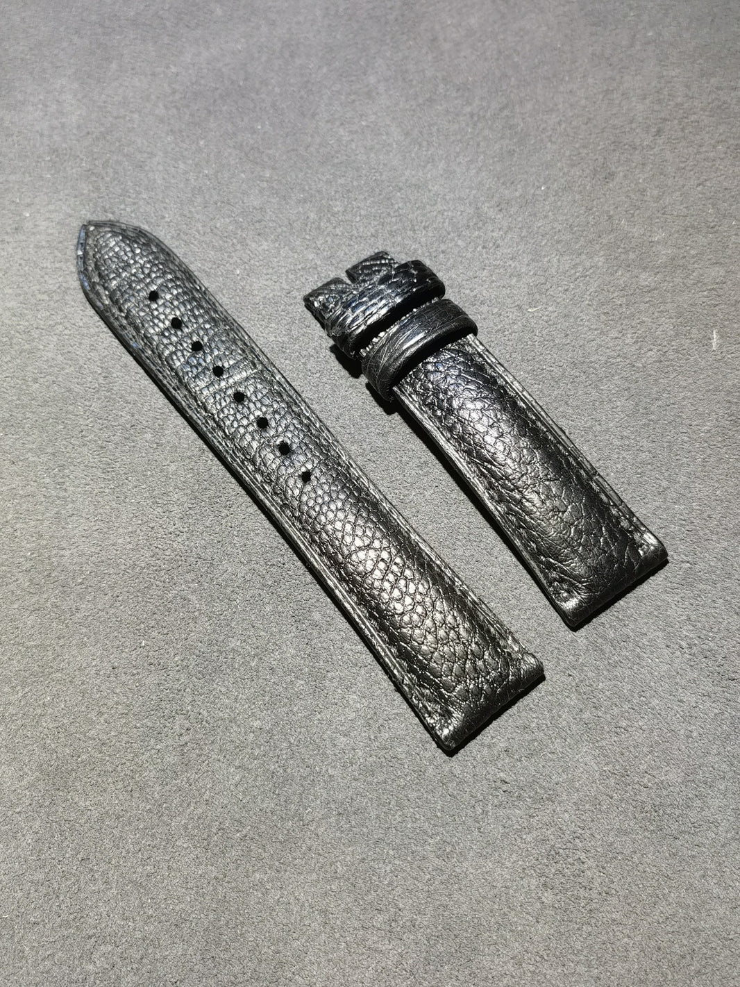 996064285668 - Image 1