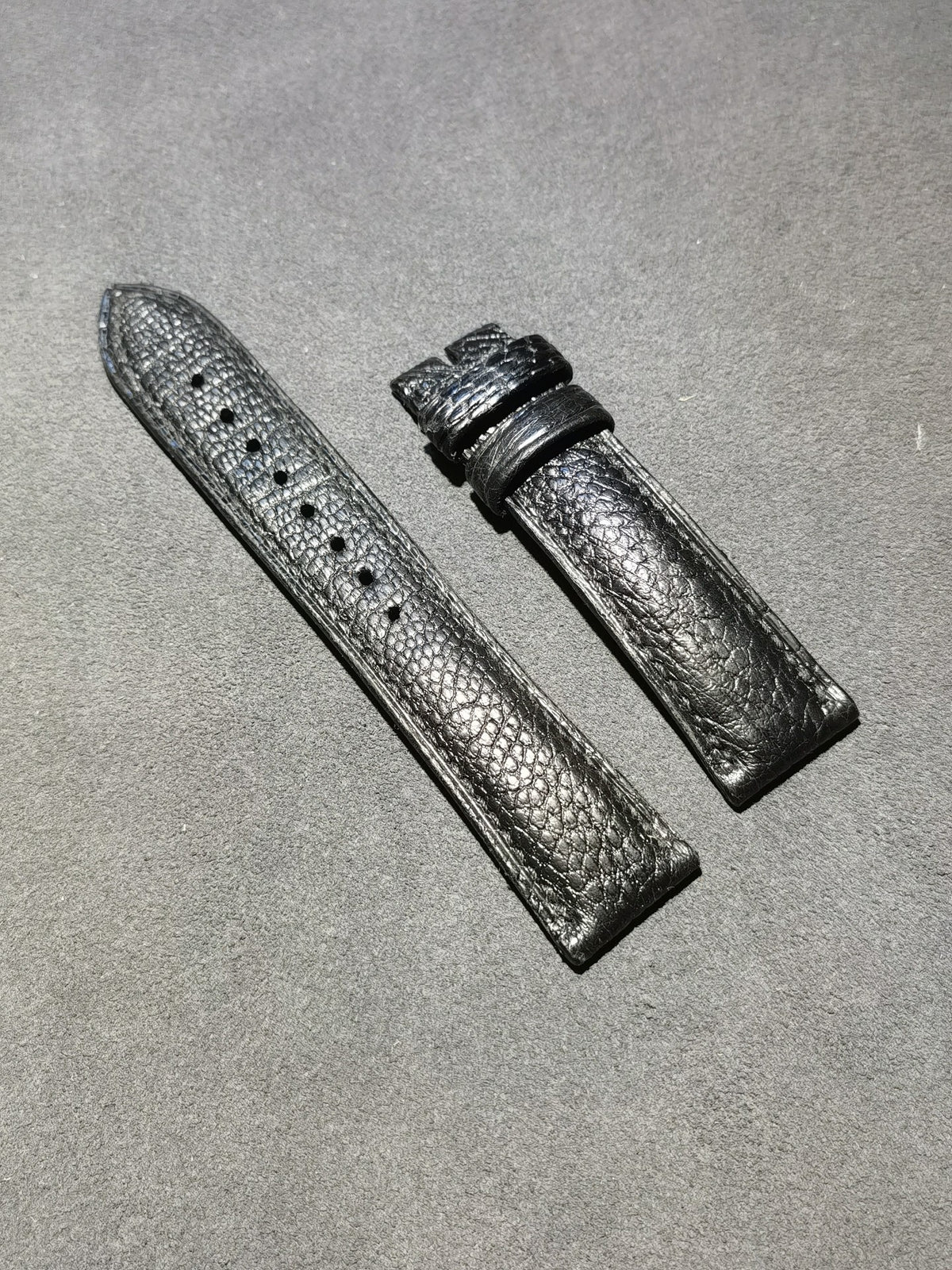 996064285668 - Image 1