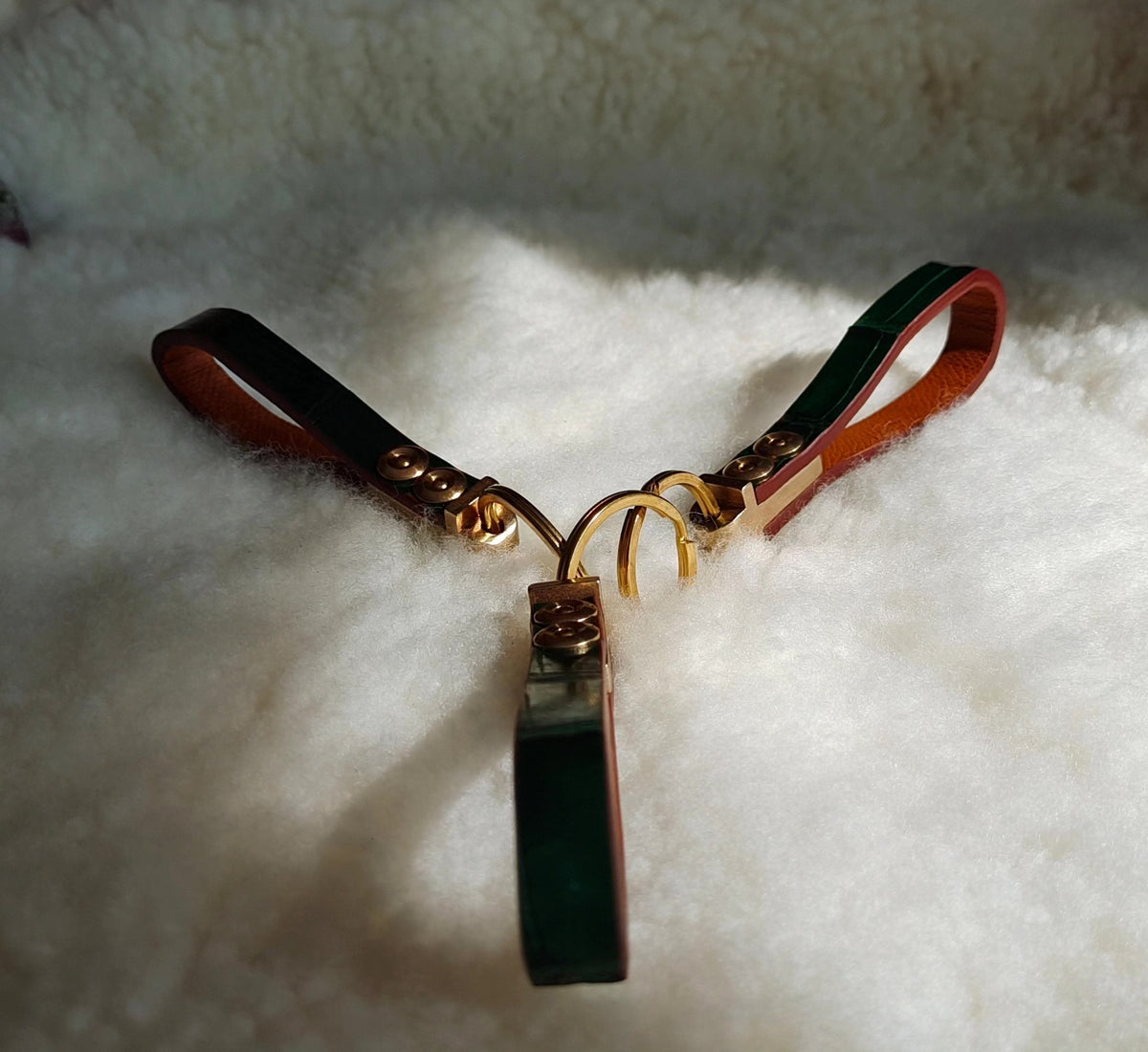 Porte-clé de voiture en cuir de crocodile importé