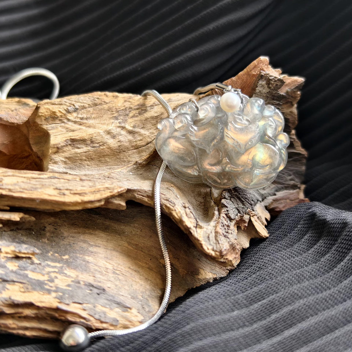 Twin Nine Tailed Fox Pendant Necklace 70cm