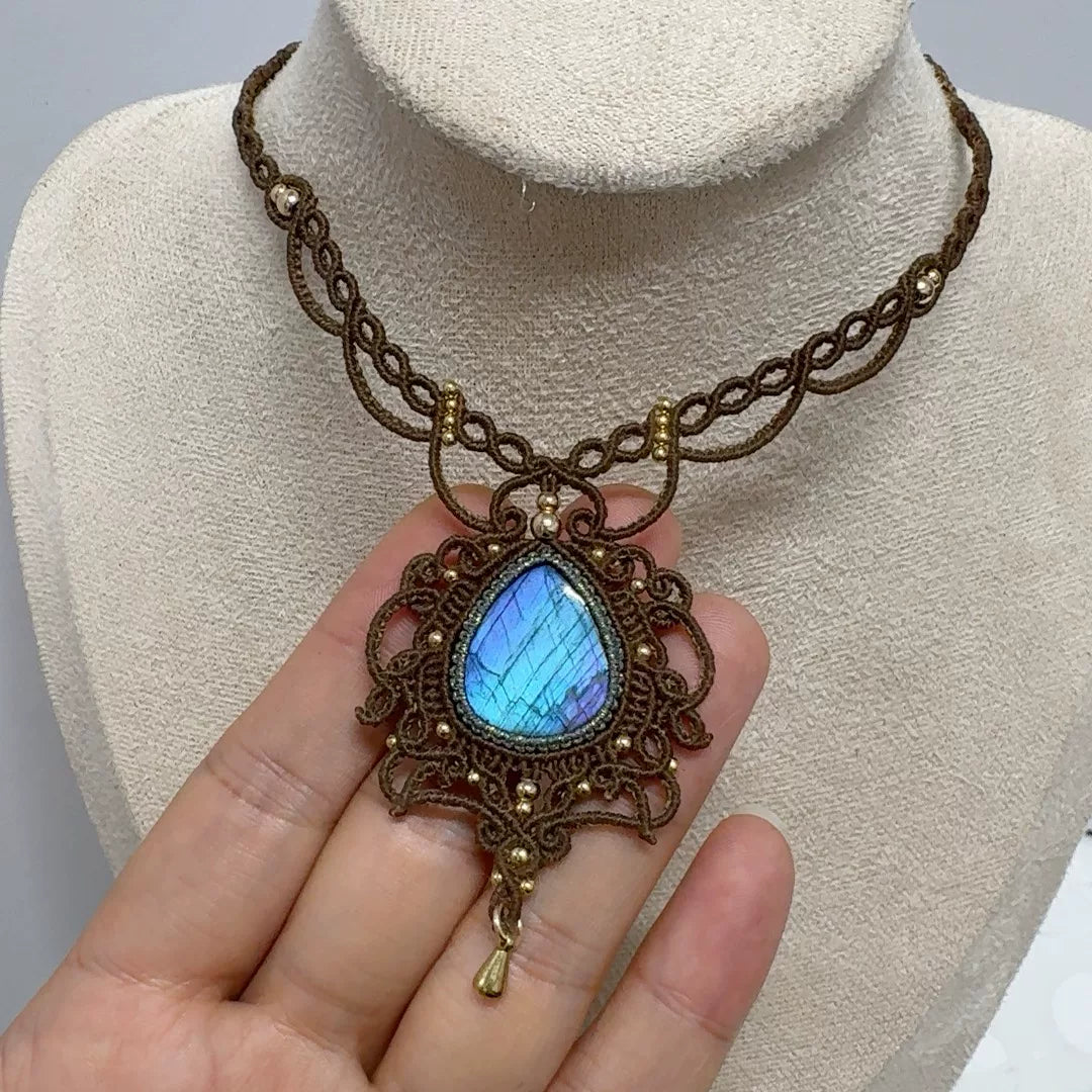ハンドメイド ブラウンコード ネックレス ブルーラブラドライト ペンダント