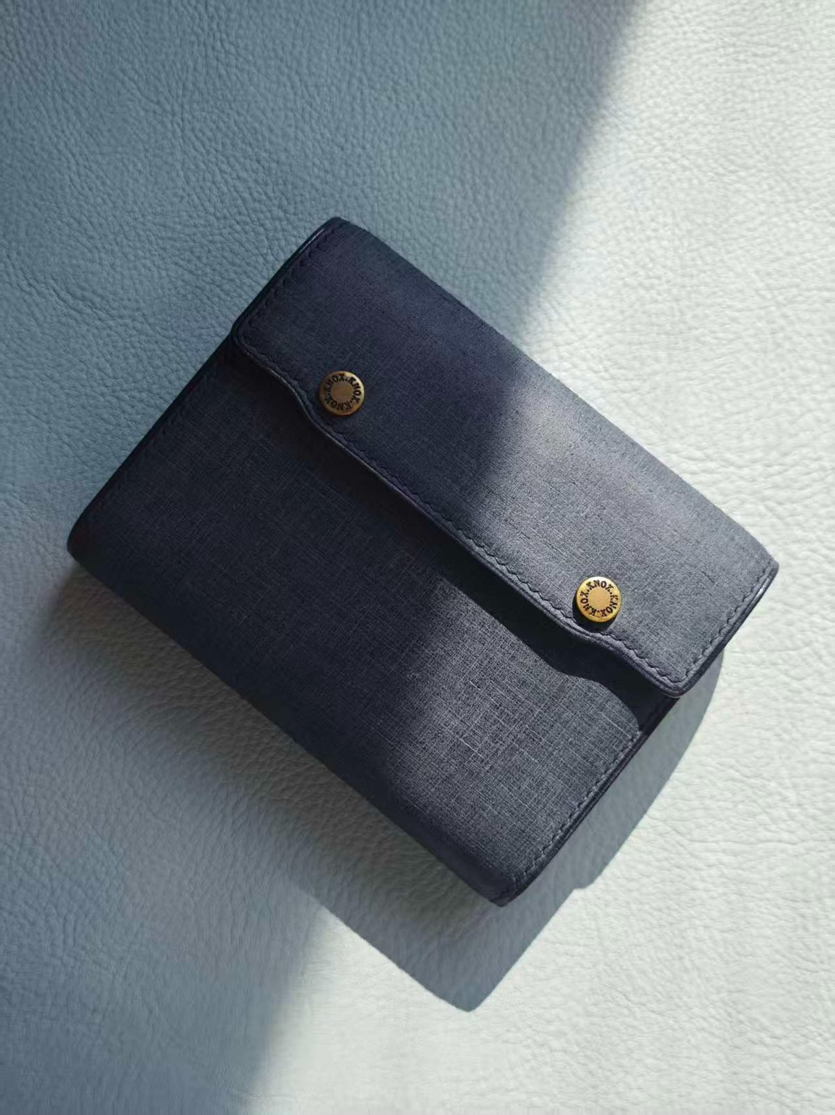 M5 Tri-Fold Notebook Cover Charcoal Leather
