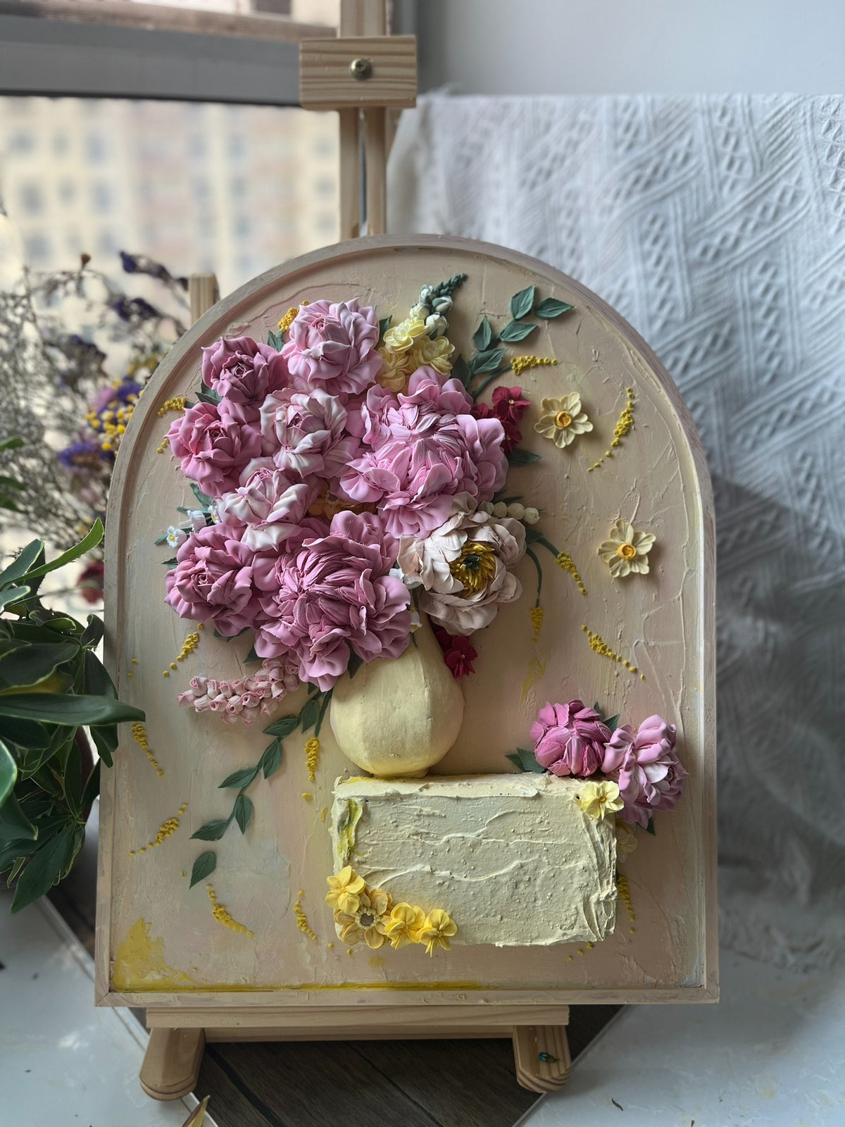 Clay Piping Painting Floral Arch Panel