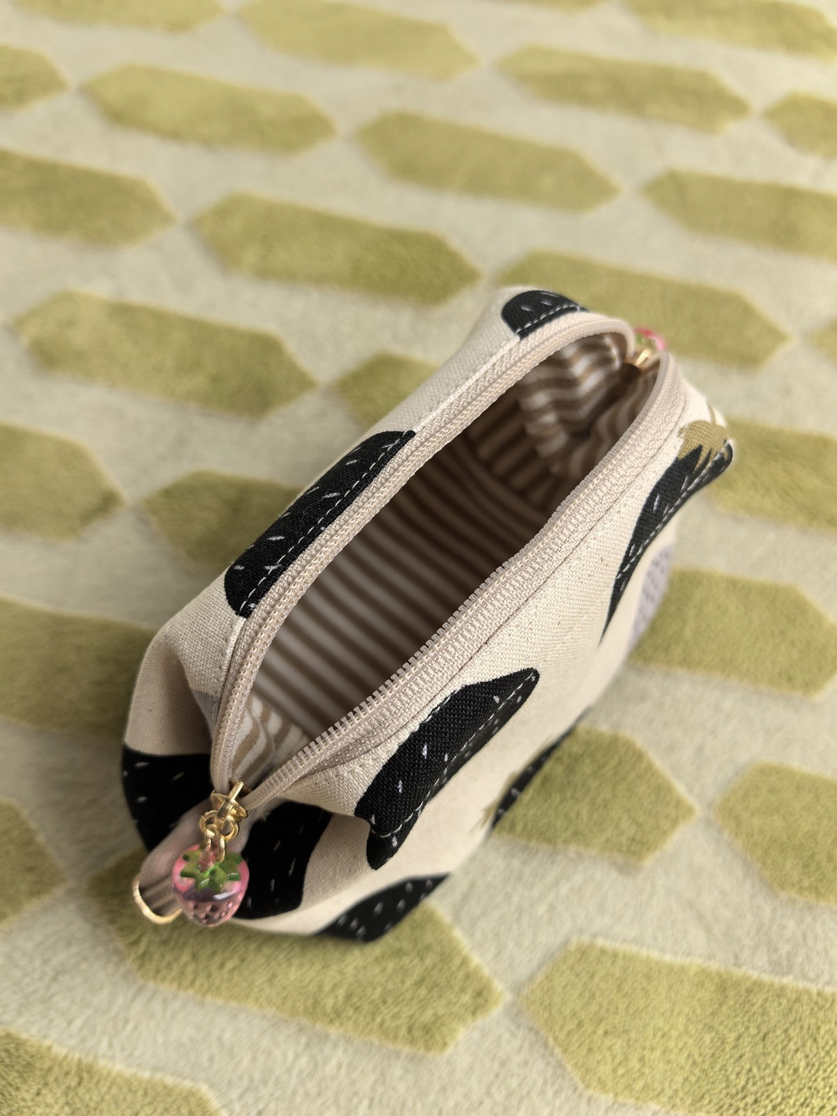 Strawberry Print Small Frame Pouch