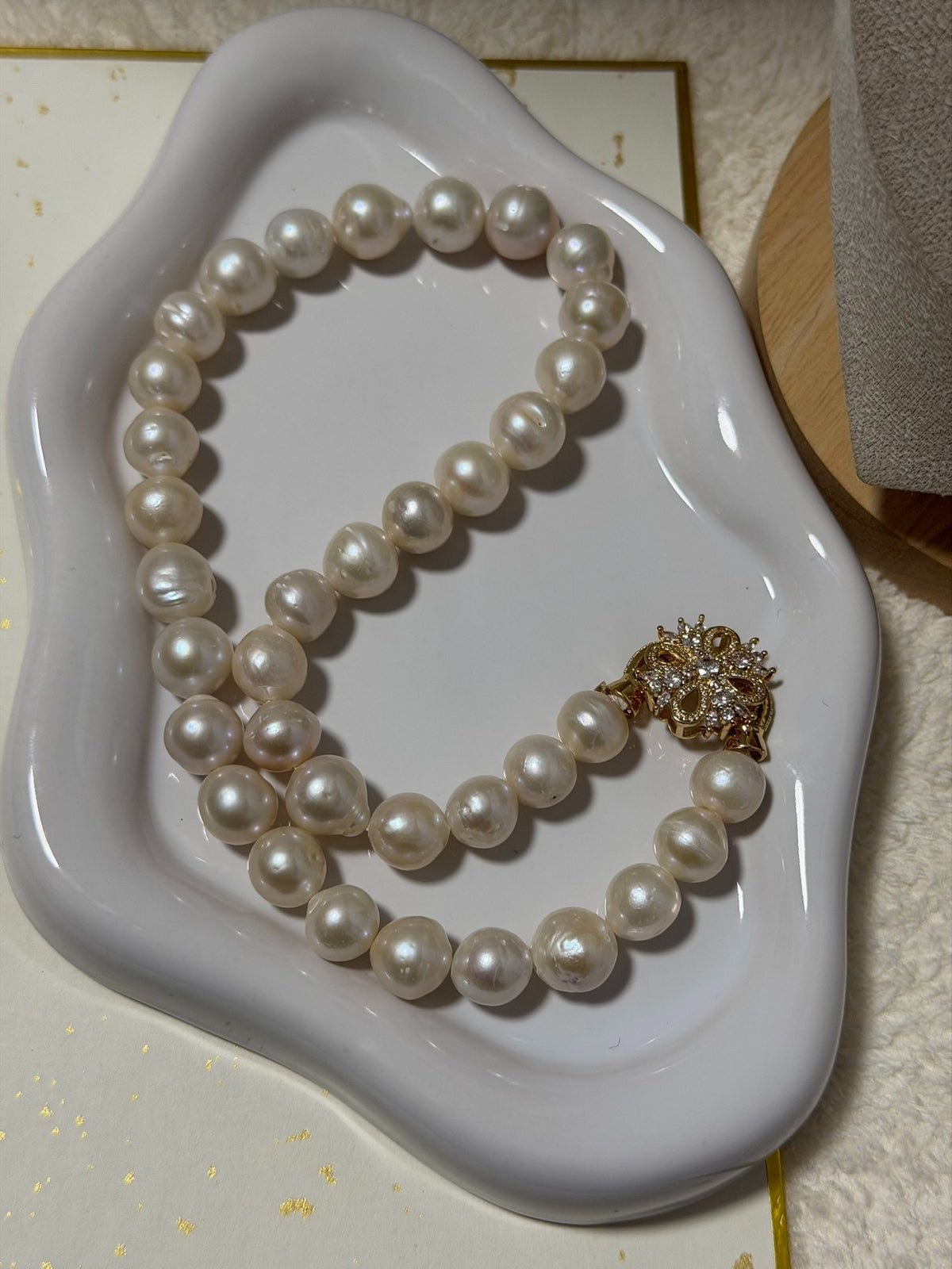 Collier de perles baroque blanc chaud 10mm