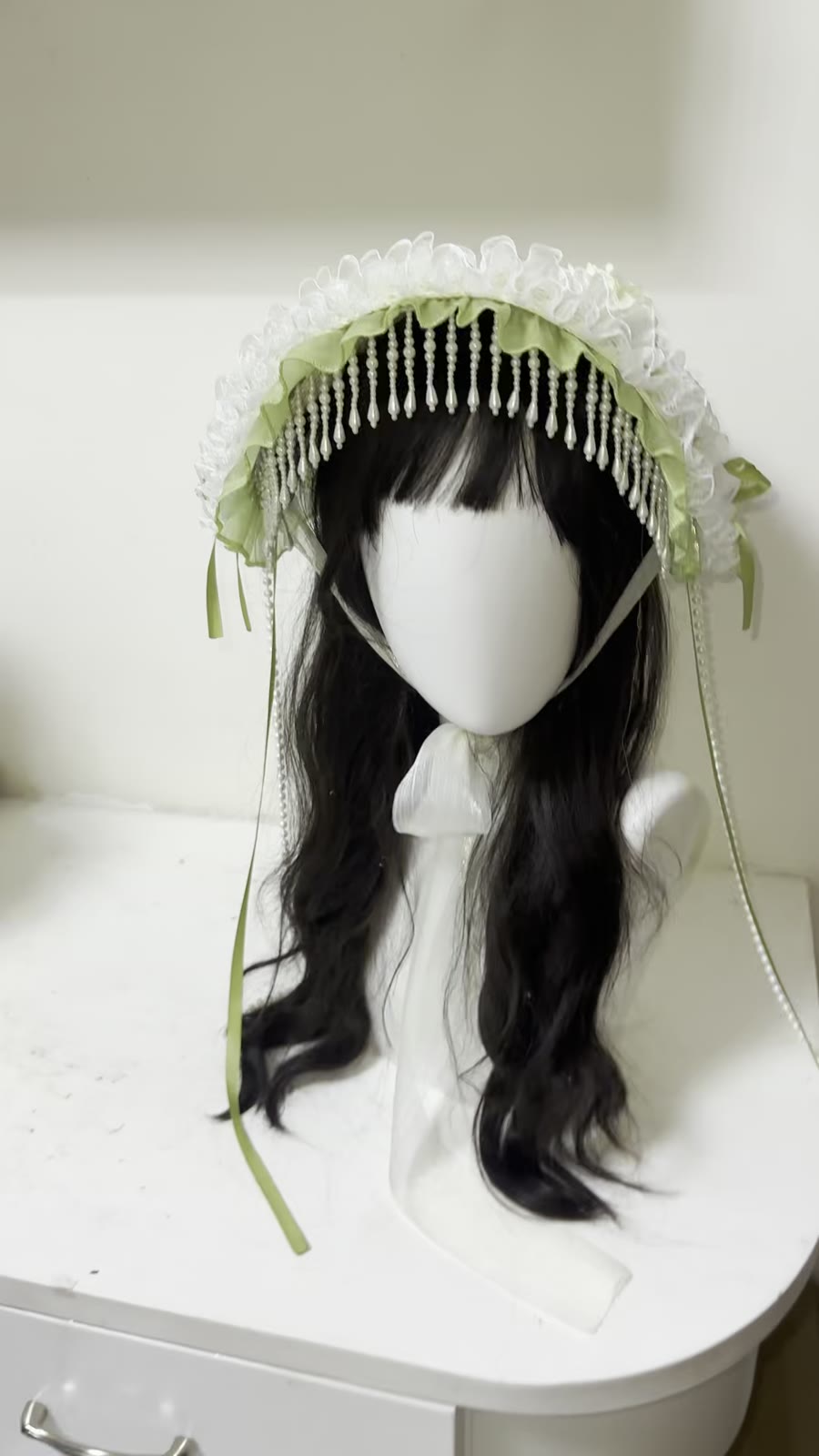Bean Green Lace Pearl Bonnet Hat