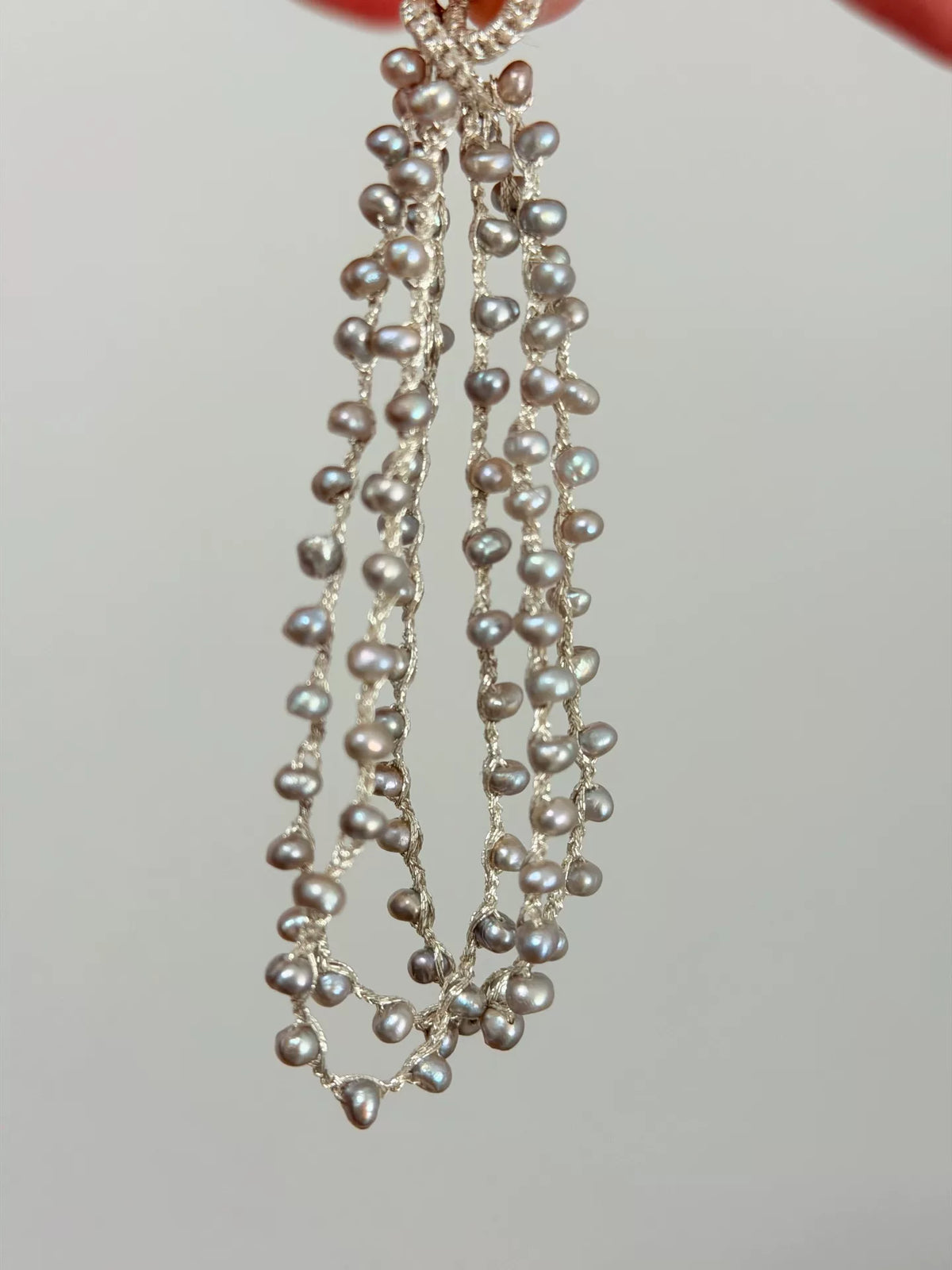 Bracciale all'uncinetto con perle d'acqua dolce fatto a mano