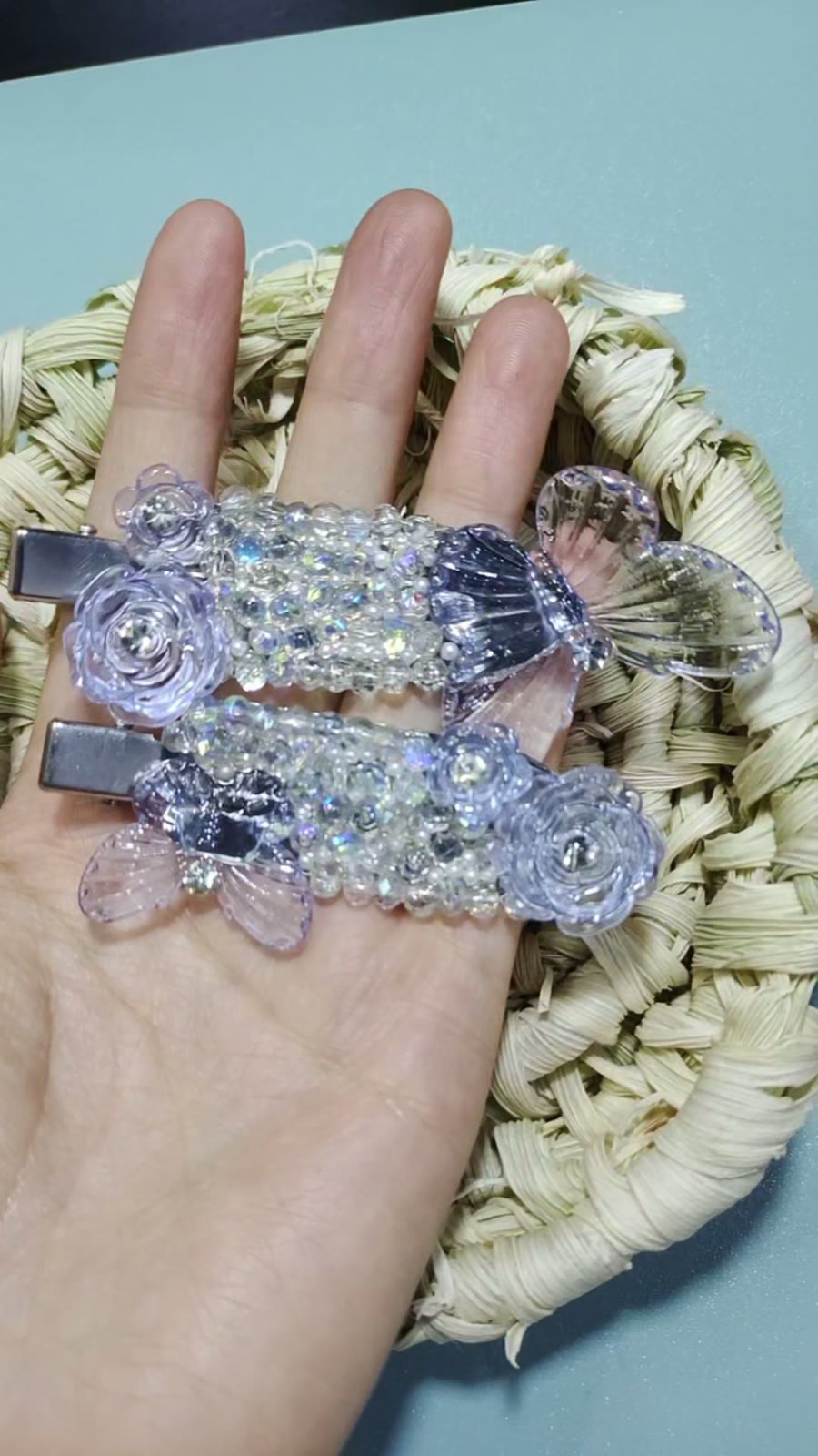 Fermaglio per Capelli Artigianale a Farfalla di Cristallo Viola