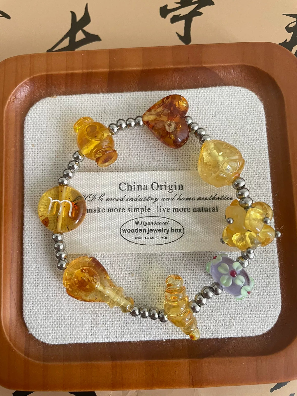 Pulsera de Ámbar Miel con Djes de Comida