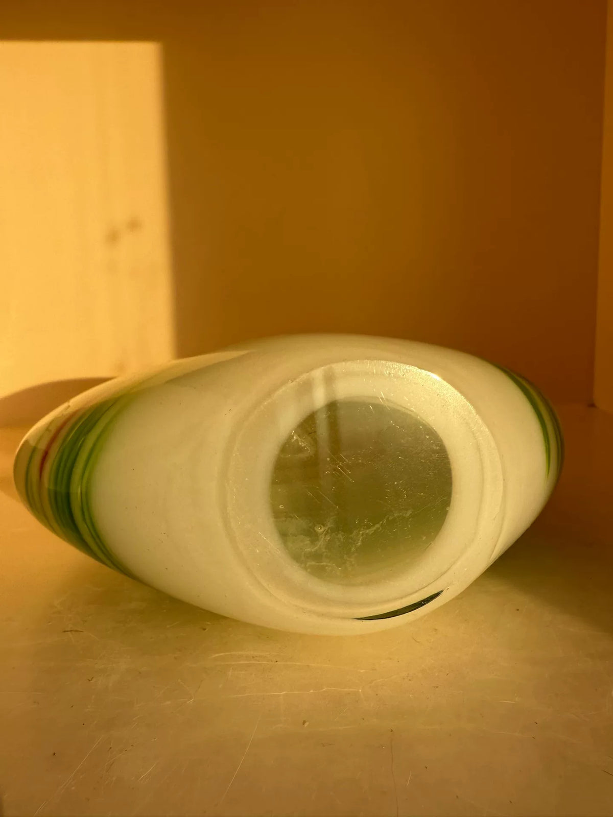 Vintage glazen haan figuurje in wit jade