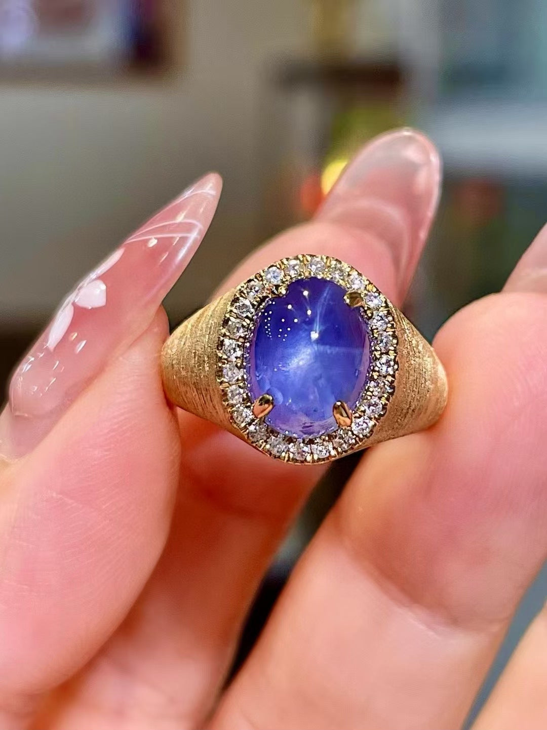 18k Gold Sapphire Star Cabochon Diamond Halo Ring