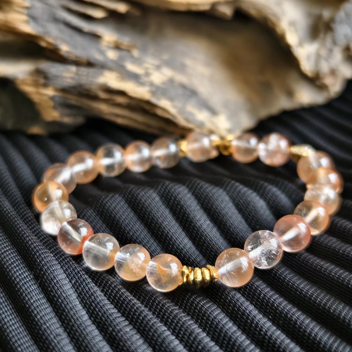 Bracciale in cristallo a pelo di coniglio rosso e argento con charm fox