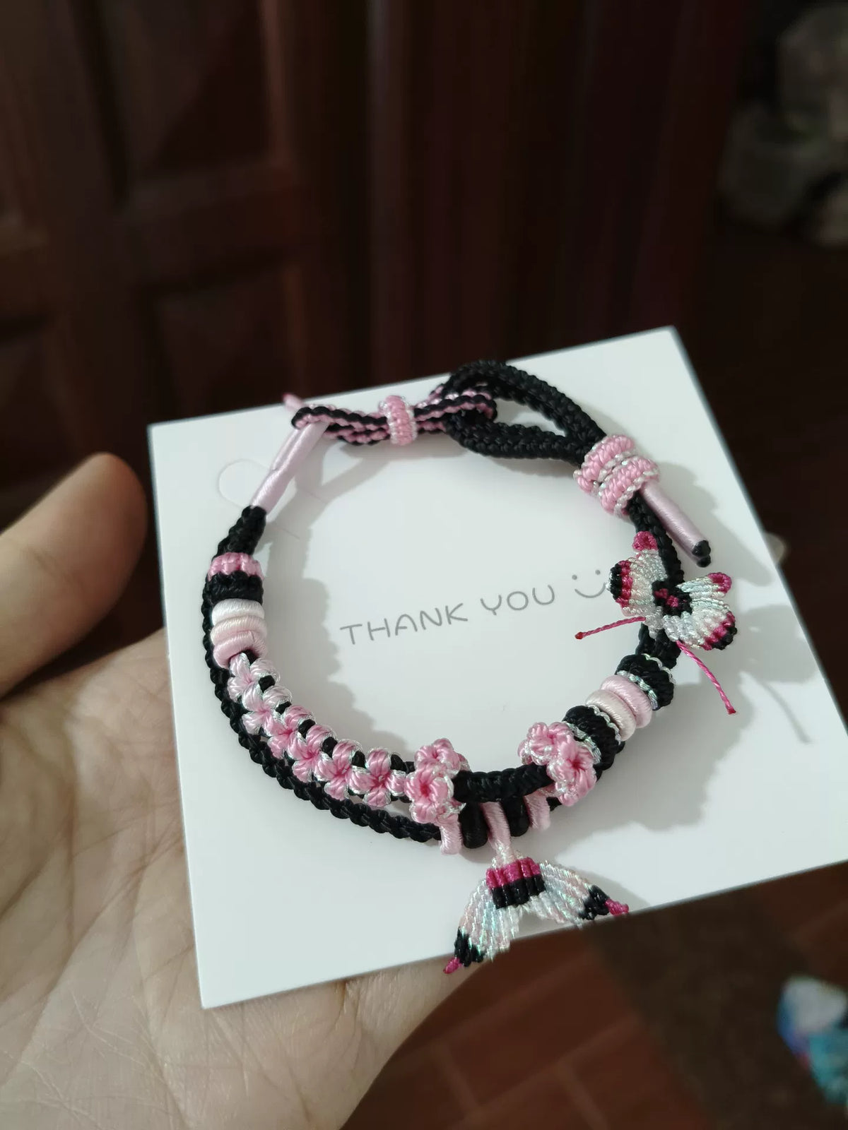 Bracelet en cordon tressé à la main dégradé noir et rose