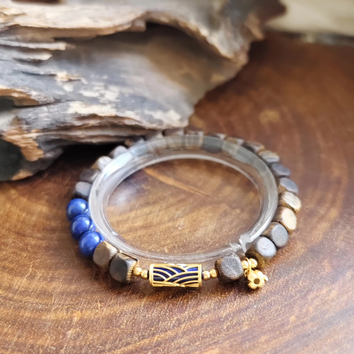 Bracciale con perline in oudalo, lapislazzuli e argento