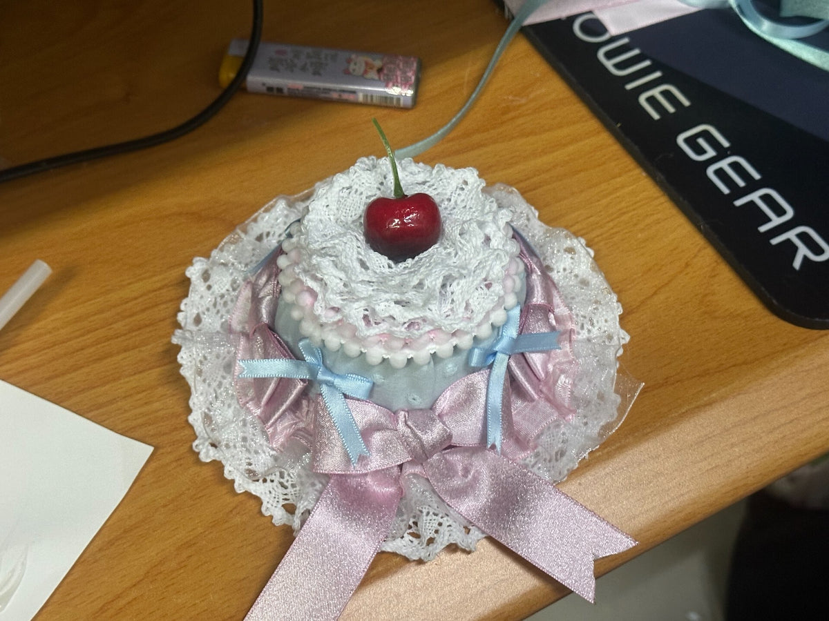 Mini sombrero Lolita de cupcake en azul pastel y rosa