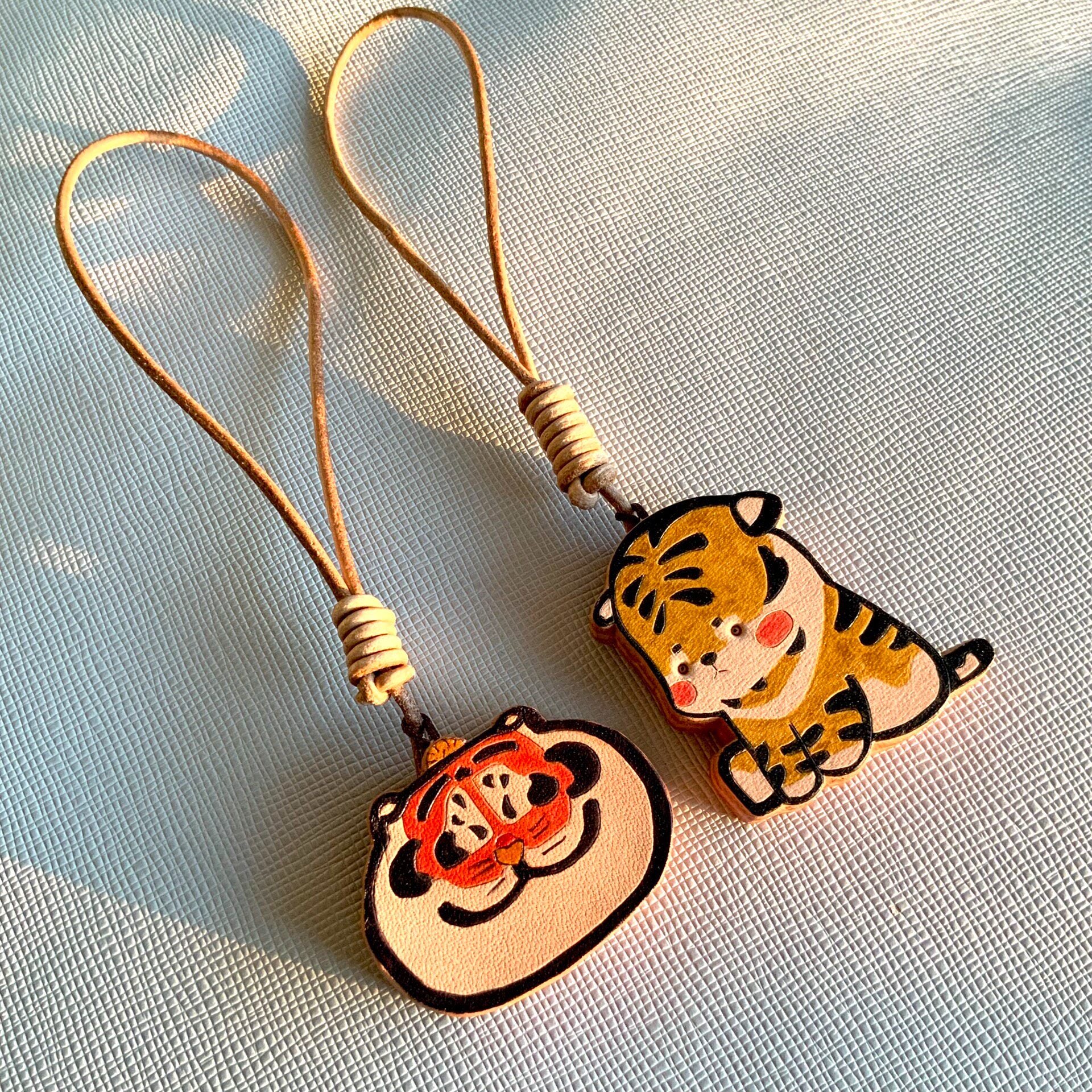Hand-Painted Leather Tiger Charms for Journal Bag Key Phone