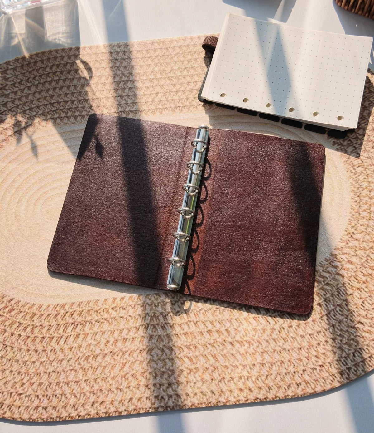 Funda para cuaderno de cuero Margot Fog hecha a mano