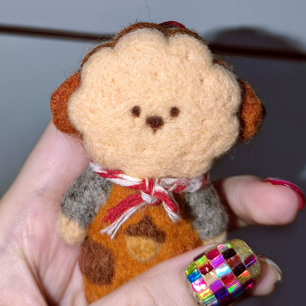 ハンドメイド ウールフェルト クッキーベア チャーム