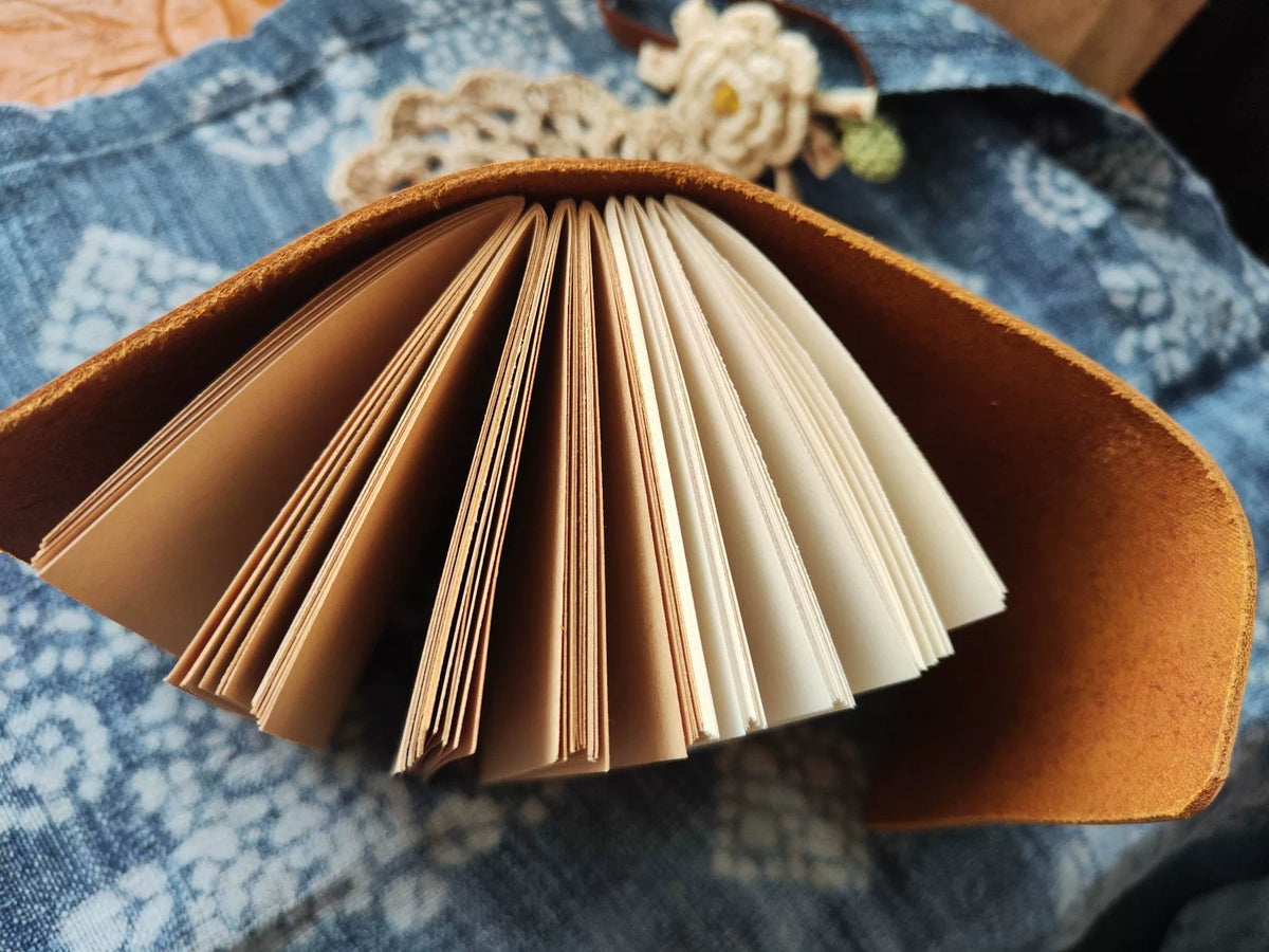 Handgefertigtes Journal aus Vollnarbenleder