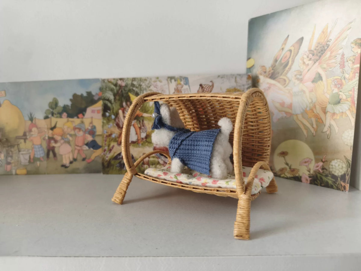 Handwoven Mini Rattan Chair for BJD Dolls
