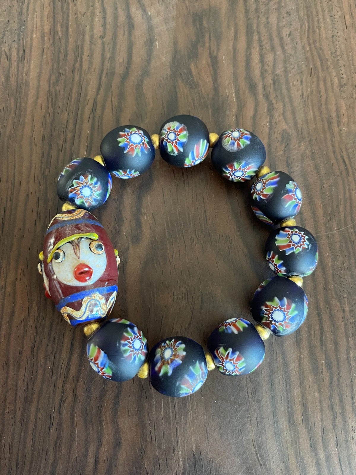 Liuli Glass Bead Bracelet Black Floral