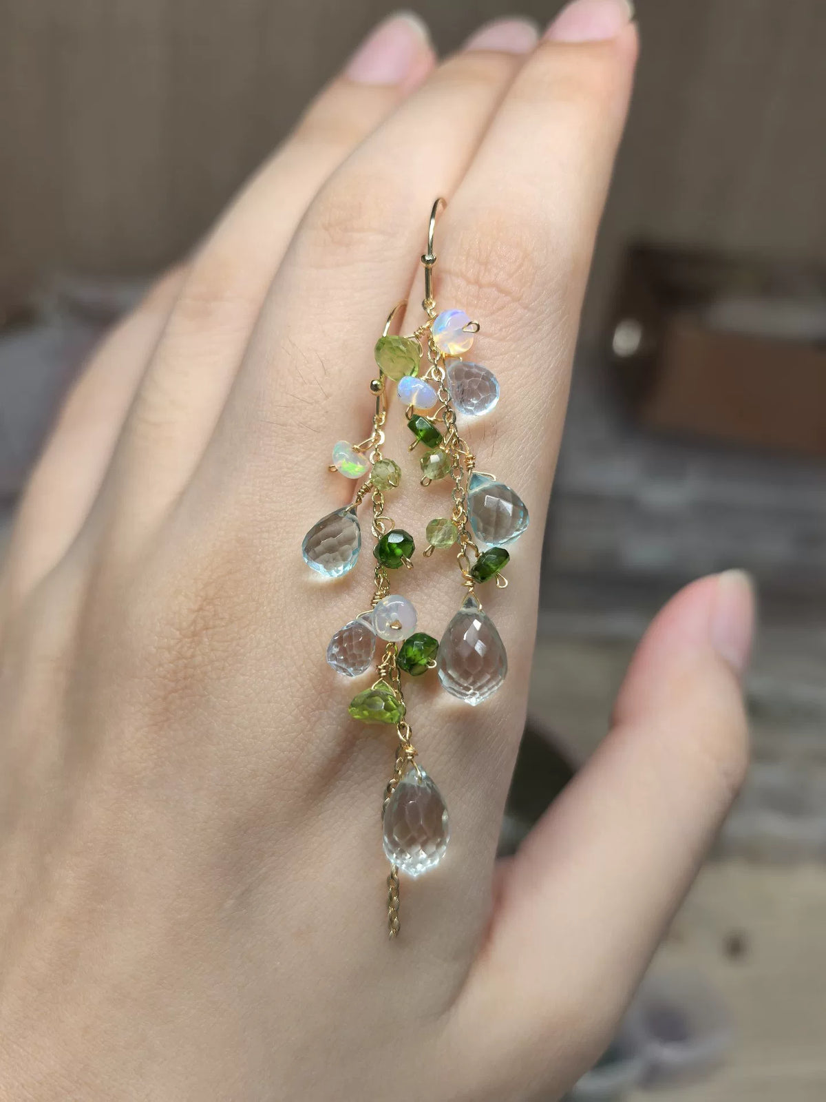 Groene Amethist Blauwe Topaz Hangoorbellen