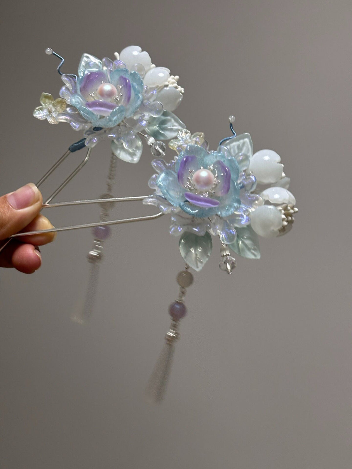 Liuli Floral Hairpins with Tassels
