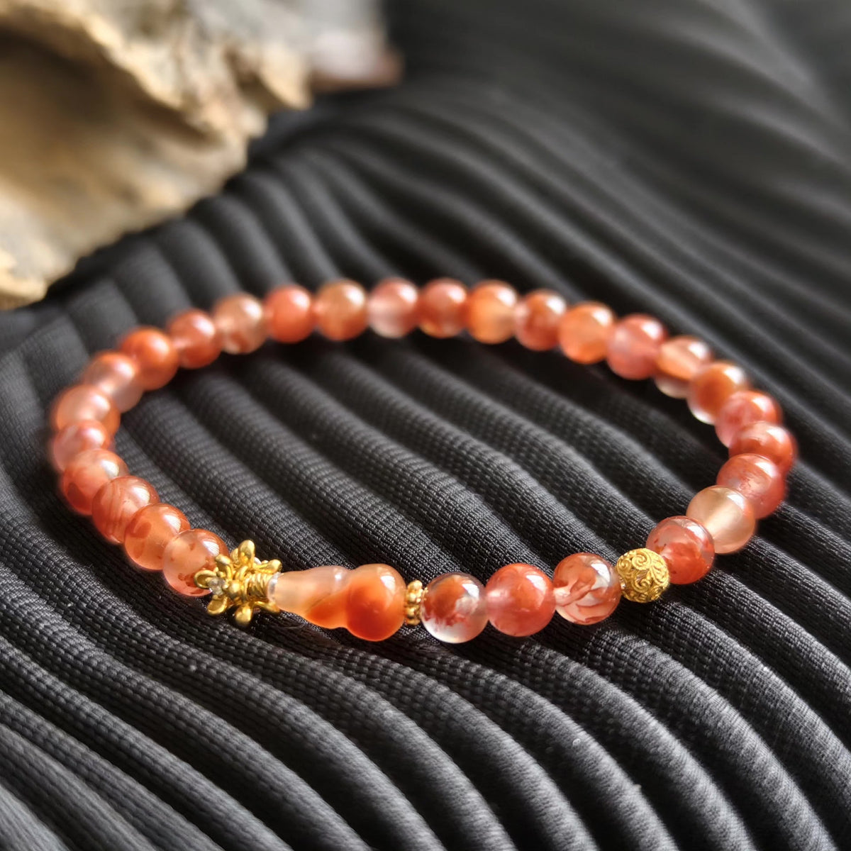 Südlicher roter Agat Perlenarmband 5,7mm Kürbis-Anhänger